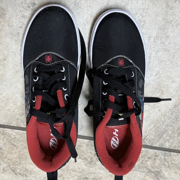 Heelys Spiderman Pro 20 shoes US size 5 Youth. Excellent, clean condition. Gift - Picture 1 of 6